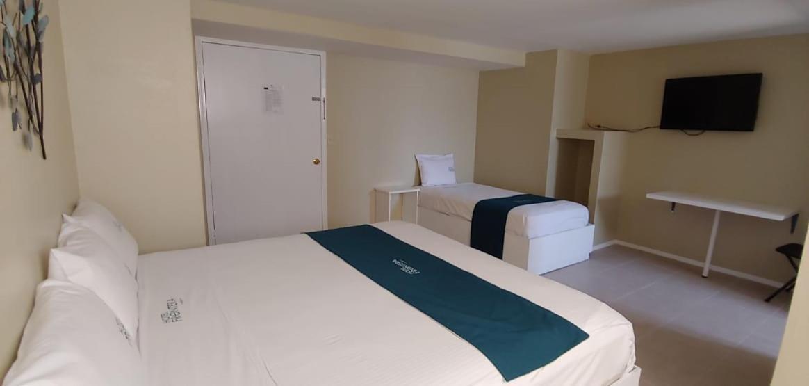Hotel Frontera Baja Mexicali Exteriér fotografie