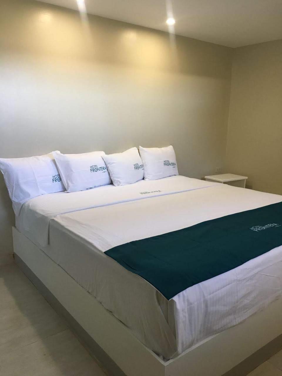 Hotel Frontera Baja Mexicali Exteriér fotografie