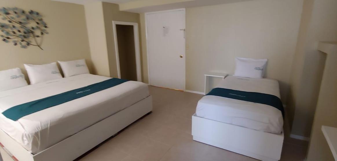 Hotel Frontera Baja Mexicali Exteriér fotografie